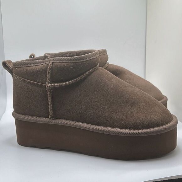 CUSHIONAIRE Women's Genuine Suede pull on platform boot +Memory Foam 8.5 TAUPE - Picture 1 of 7